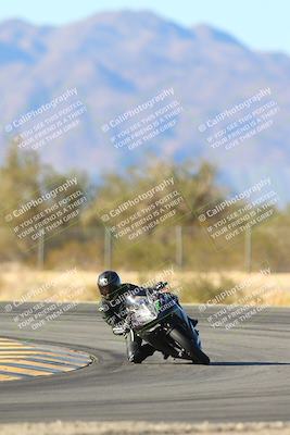 media/Jan-10-2025-CVMA Friday Practice (Fri) [[489e0da257]]/Group 4 and Trackday/Session 5 (Turn 7)/